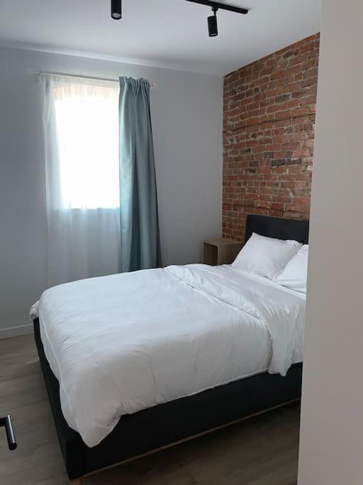 ברומונט 871 Shefford Suite 207 3Chambres מראה חיצוני תמונה